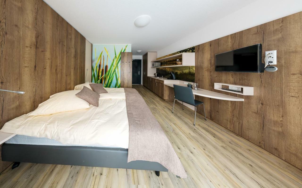 Boarding & House T24 Aparthotel Bad Wurzach Exterior foto